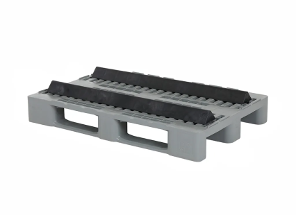 Cale de palette longue - 1110 mm - avec 4 ergots - compatible avec les palettes H1 et H3 ainsi que les palettes CR1 - gris fonc&eacute;