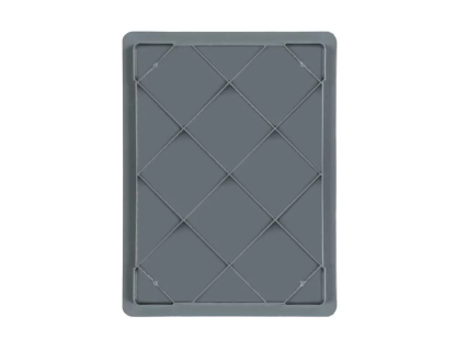 With reinforced closed base