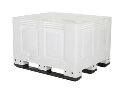 White pallet boxes